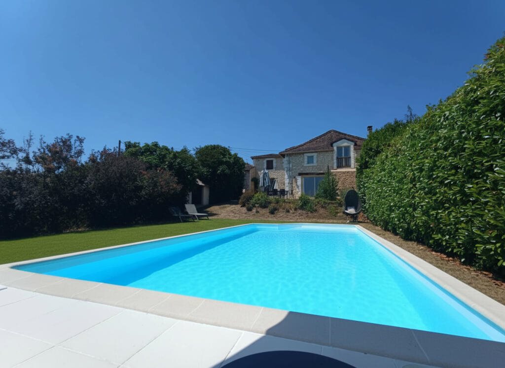 Maison à vendre, 4m², Neuvic