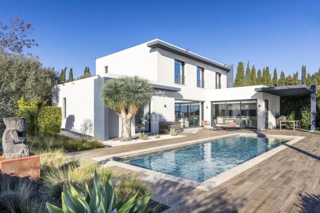 Maison à vendre, 230m², Valbonne