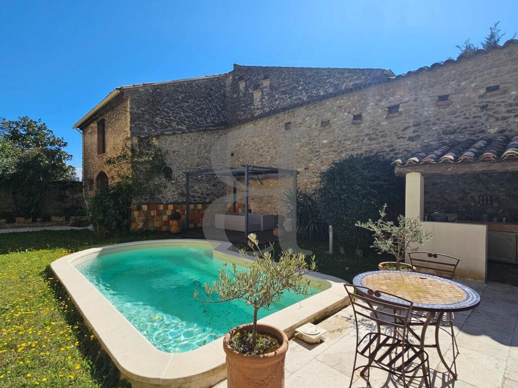 Maison à vendre, 398m², Sainte-Cécile-les-Vignes