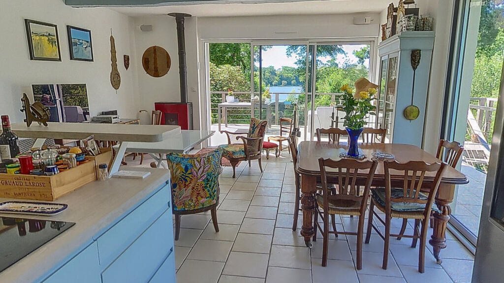 Maison à vendre, 3m², Mégrit