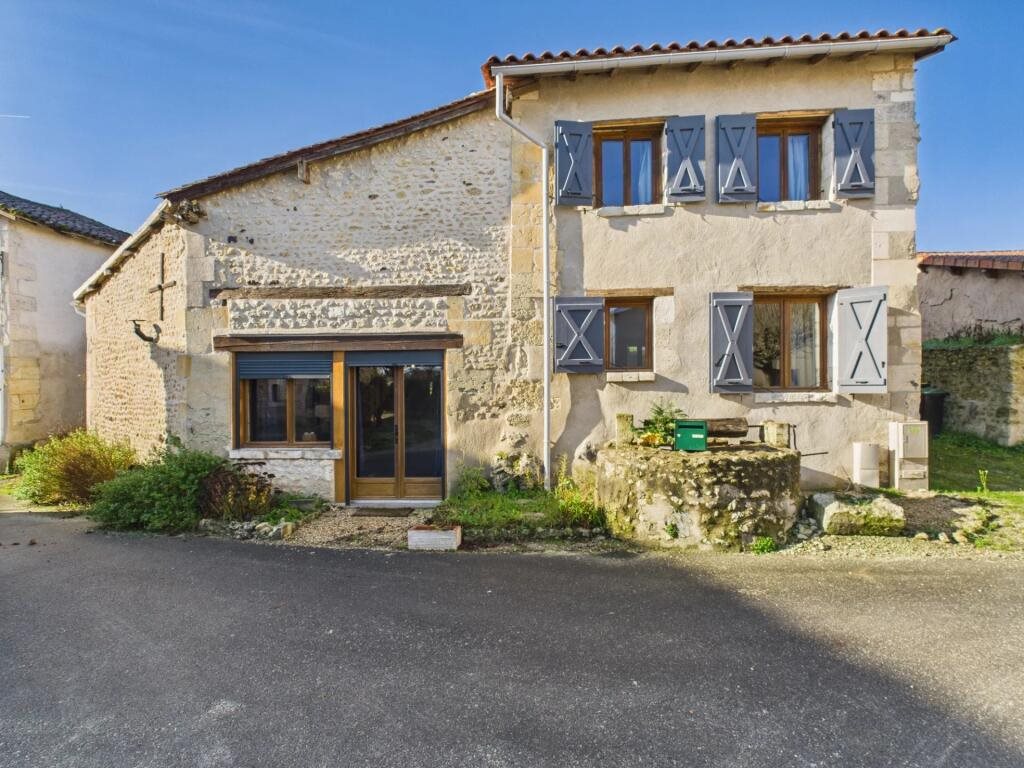 Maison à vendre, 107m², Aubeterre-sur-Dronne