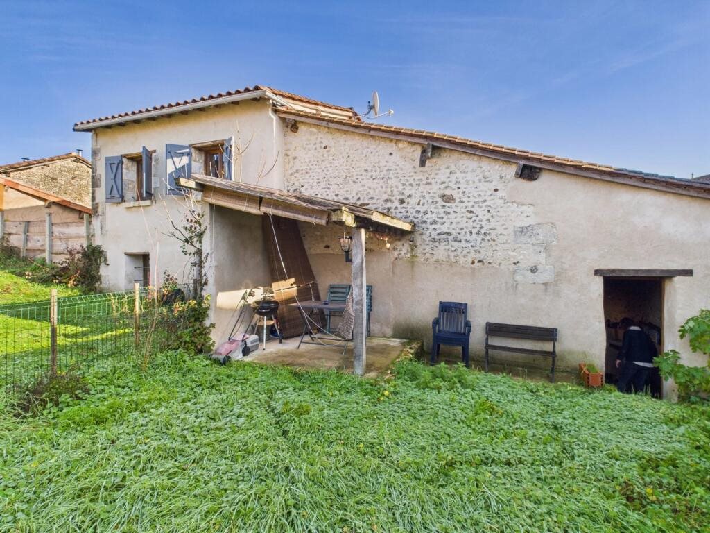 Maison à vendre, 107m², Aubeterre-sur-Dronne