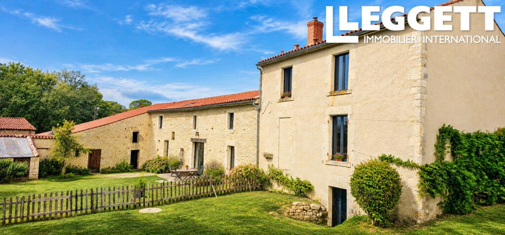 Maison à vendre, 228m², Saint-Martin-Lars-en-Sainte-Hermine