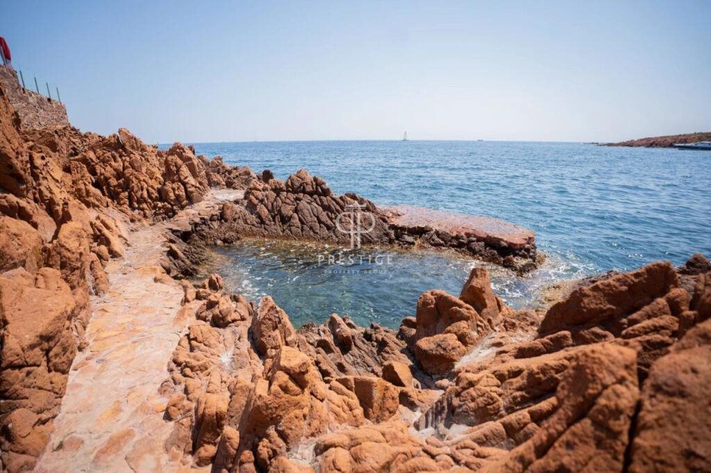 Maison à vendre, 310m², Saint-Raphaël