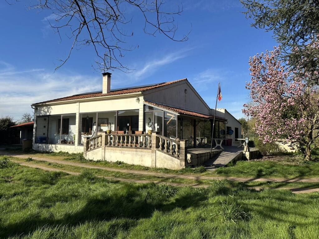 Maison à vendre, 134m², Coussay-les-Bois