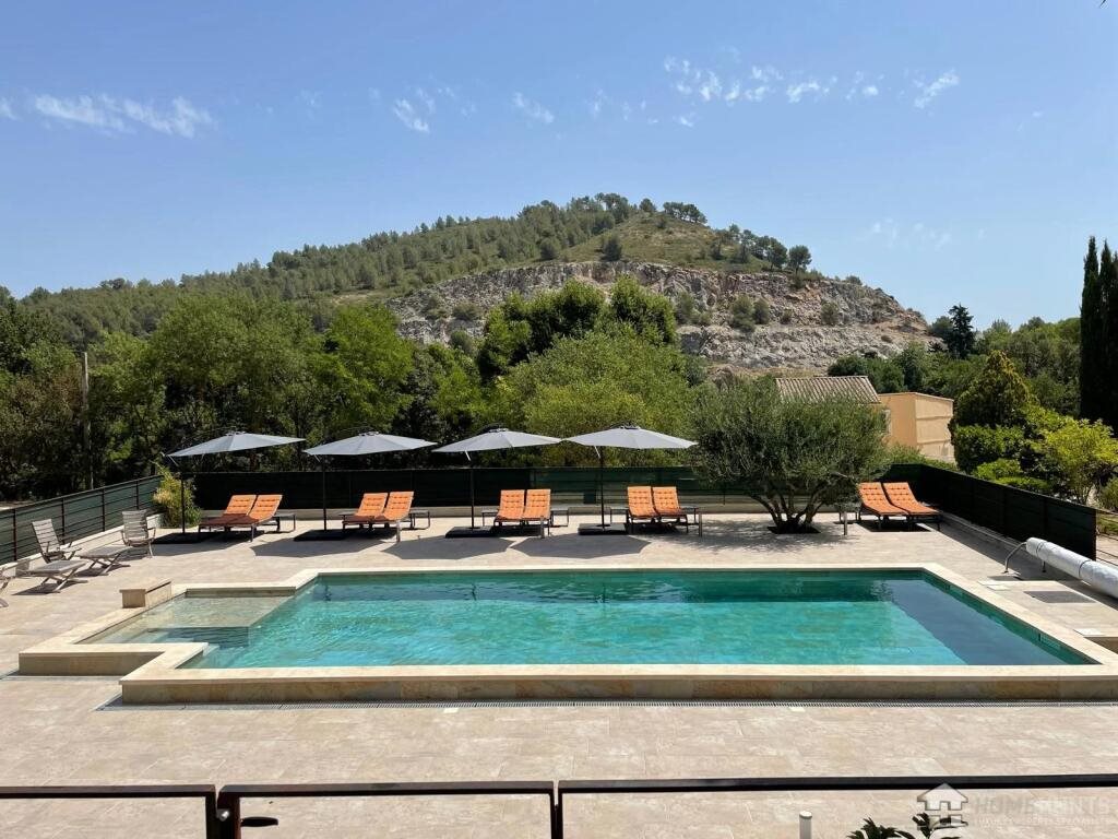 Maison à vendre, 356m², Auriol