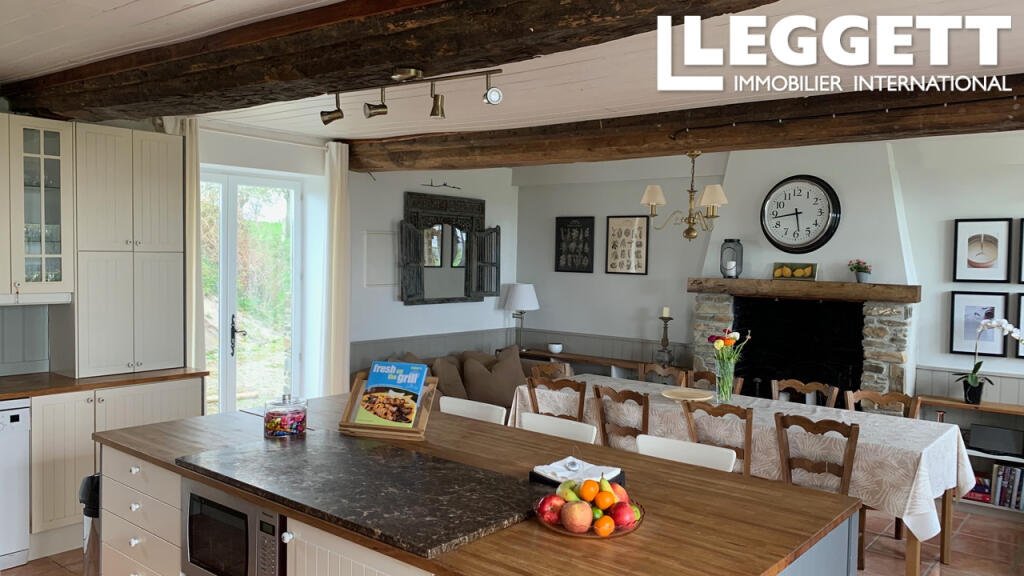 Maison à vendre, 136m², Barenton