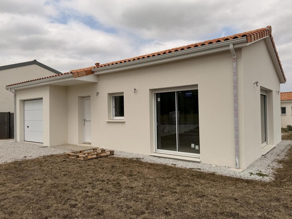 Maison à vendre, 87m², Mansle