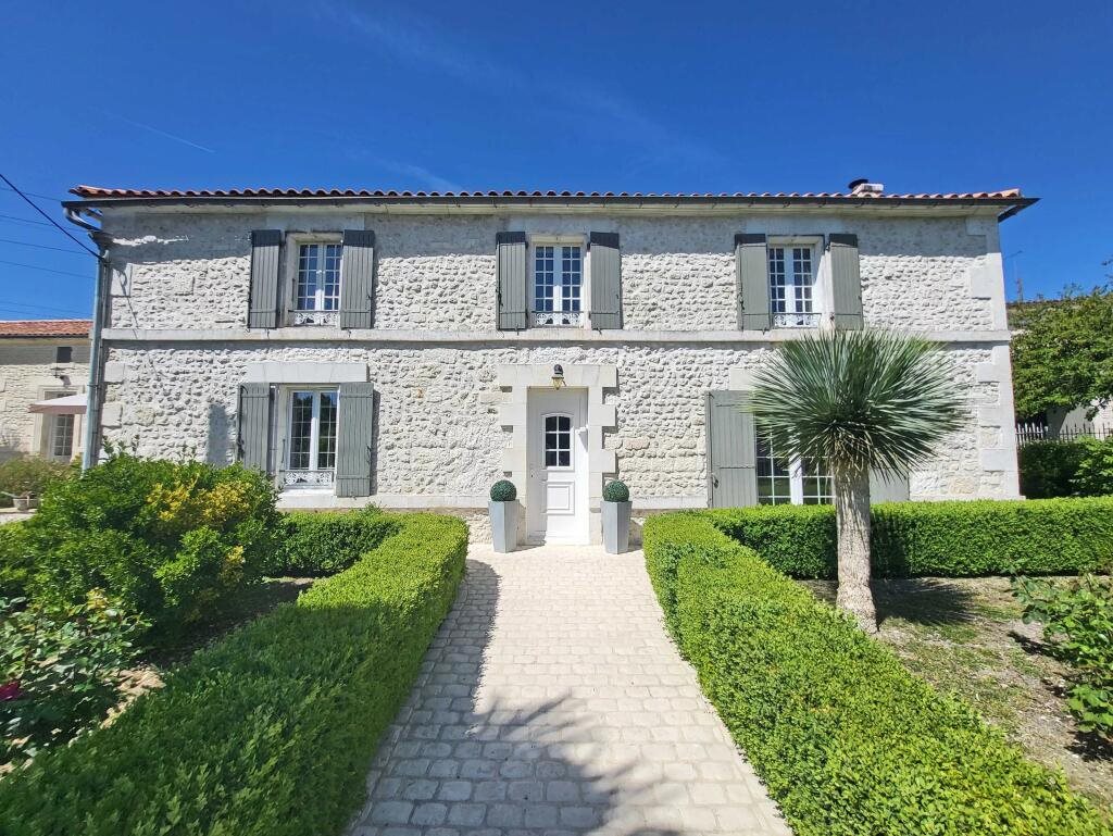 Maison à vendre, 239m², Angoulême