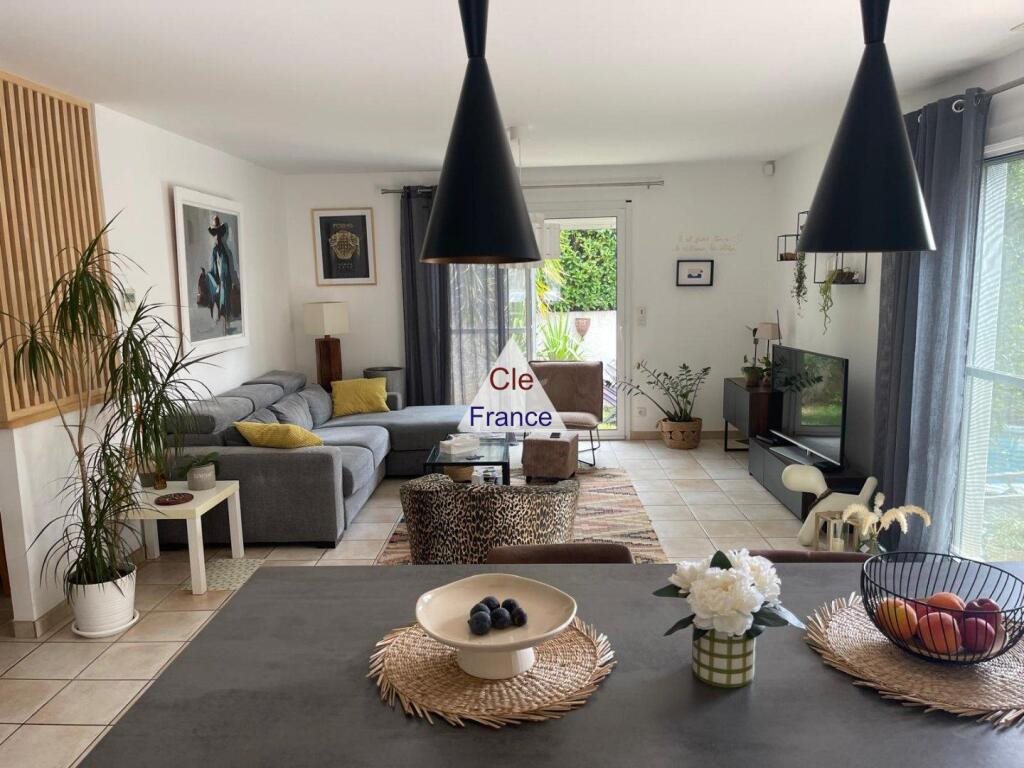 Maison à vendre, 3m², Paulhan
