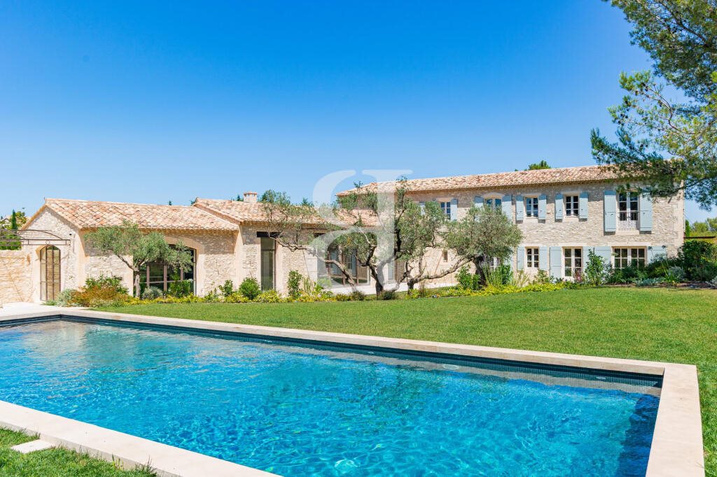 Appartement à vendre, 342m², Eygalières