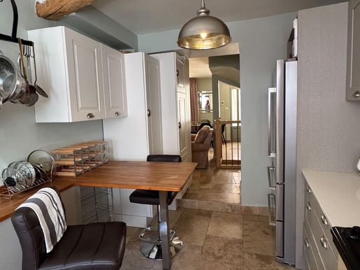 Advert pic 0