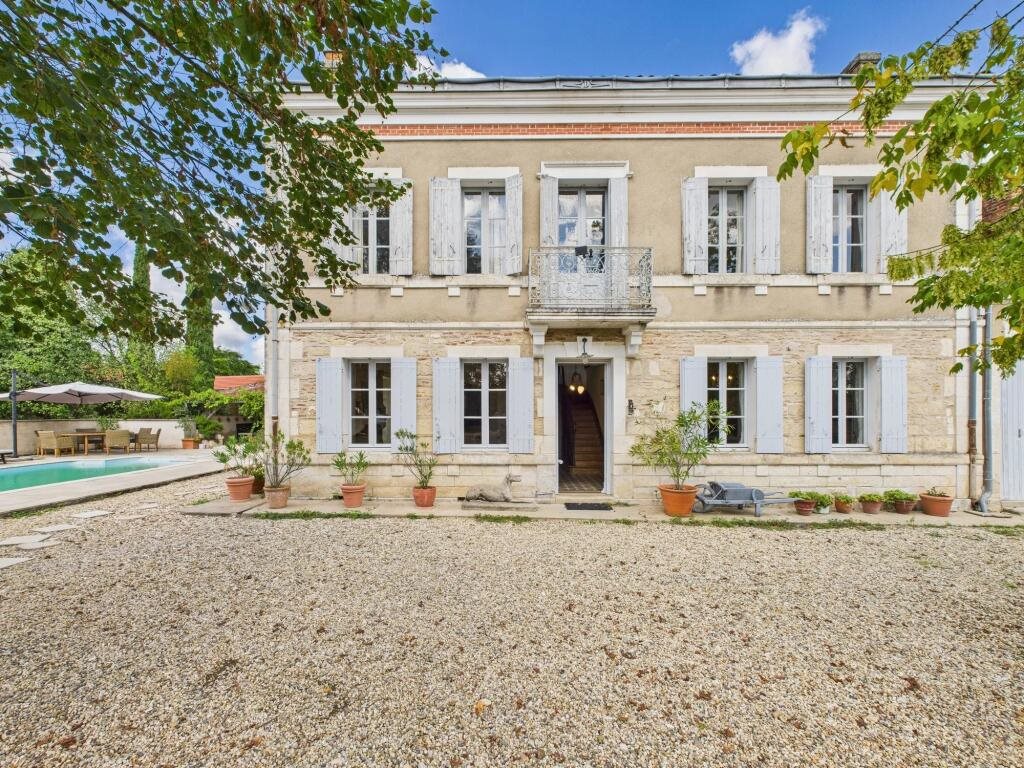 Maison à vendre, 391m², Montpon-Ménestérol