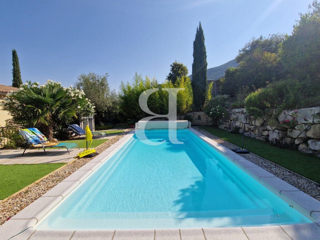 Maison à vendre, 201m², Nyons