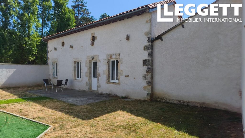 Maison à vendre, 236m², Sommières-du-Clain