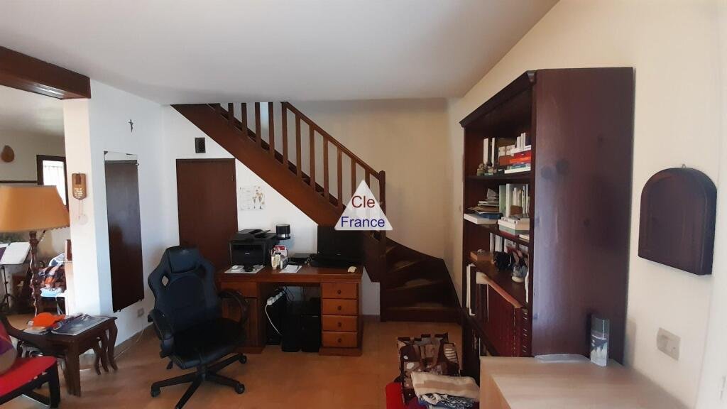 Maison à vendre, 3m², Arles