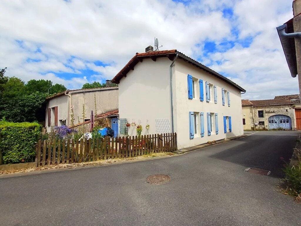 Maison à vendre, 113m², Saint-Genis-de-Saintonge