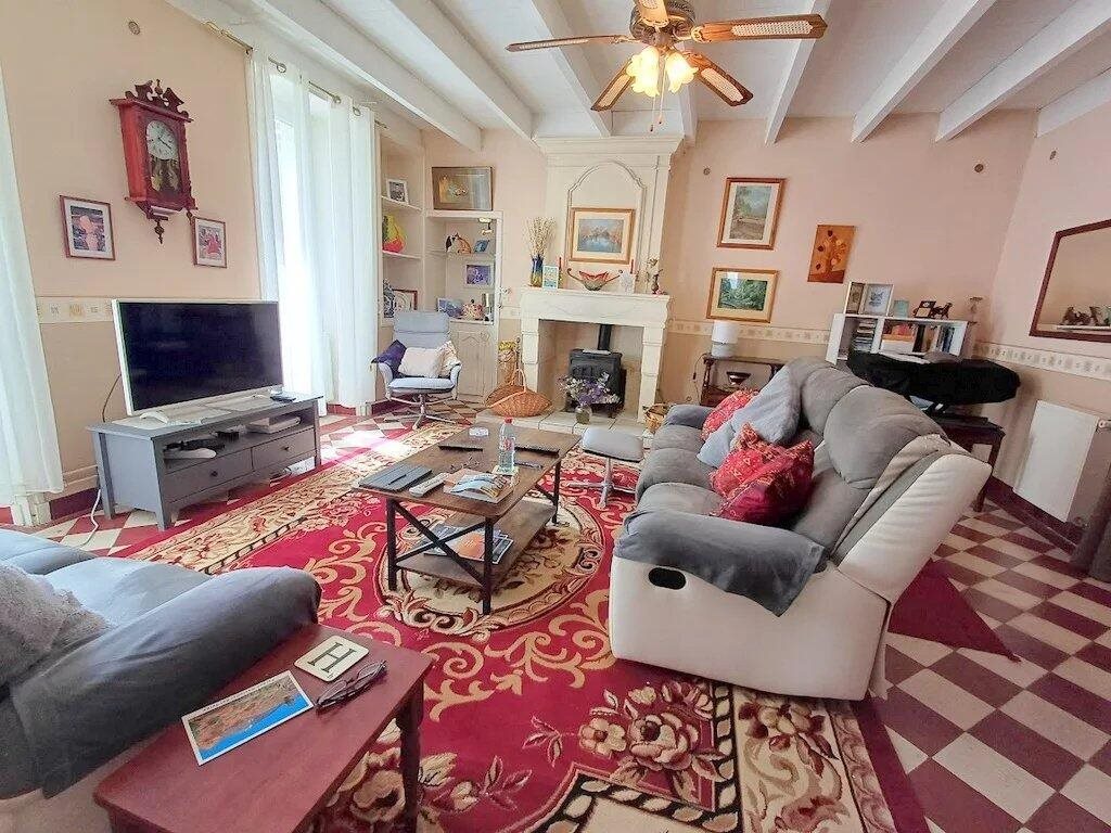 Maison à vendre, 113m², Saint-Genis-de-Saintonge