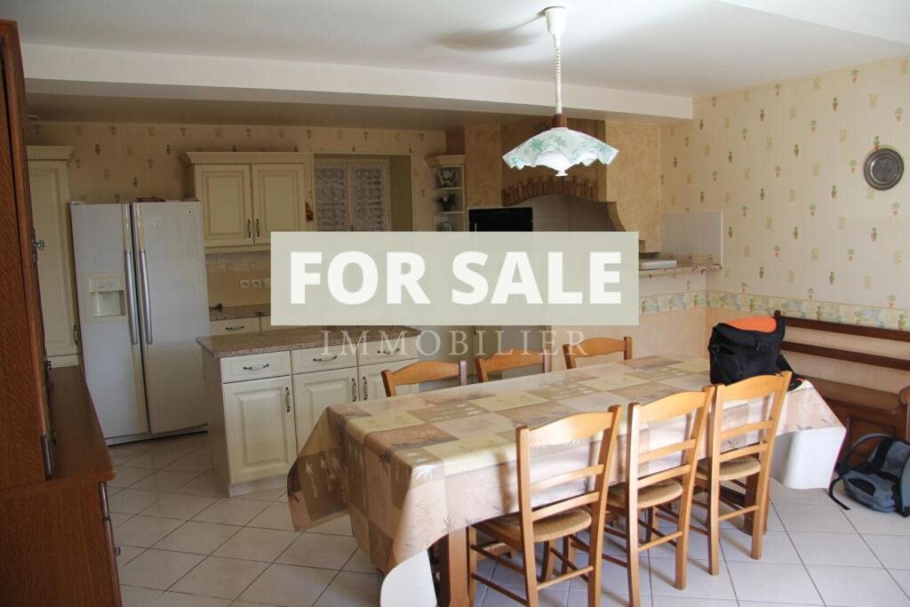 Maison à vendre, 4m², Carrouges