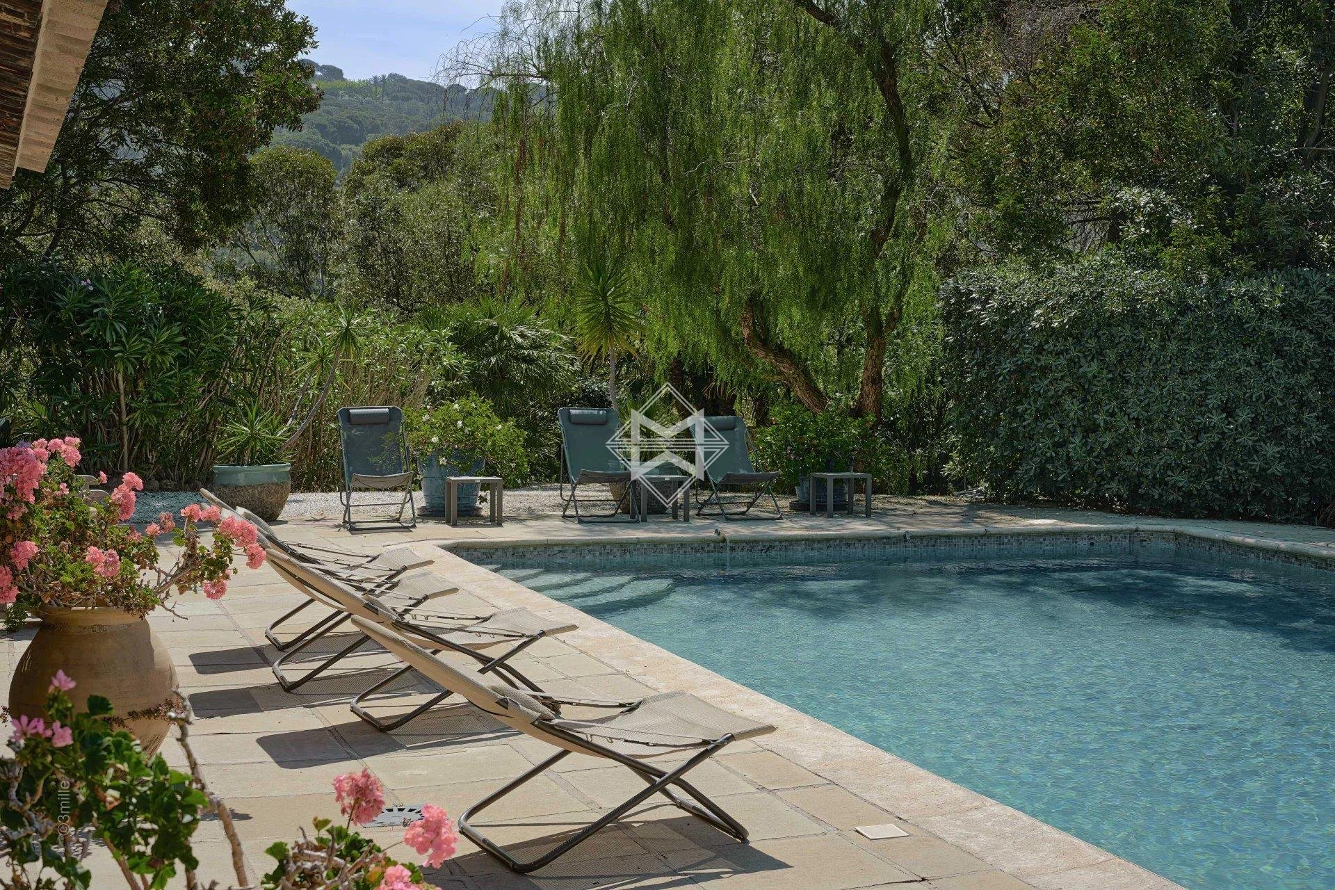 Maison à vendre, 340m², La Croix-Valmer