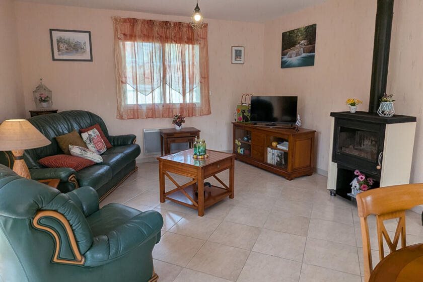 Maison à vendre, 3m², Guillac