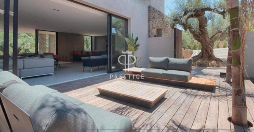 Maison à vendre, 350m², Saint-Tropez