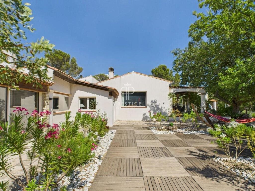 Maison à vendre, 399m², Eguilles