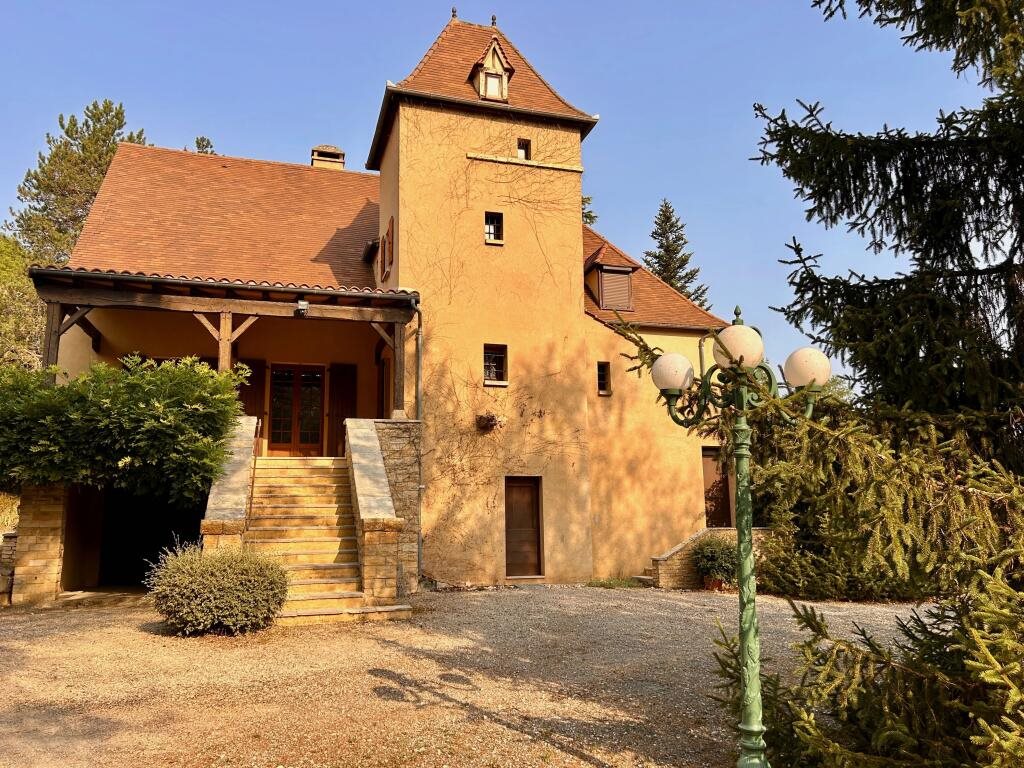 Maison à vendre, 280m², Gourdon
