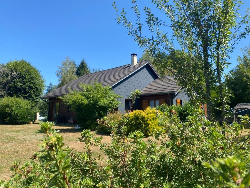 Maison à vendre, 95m², Peyrelevade