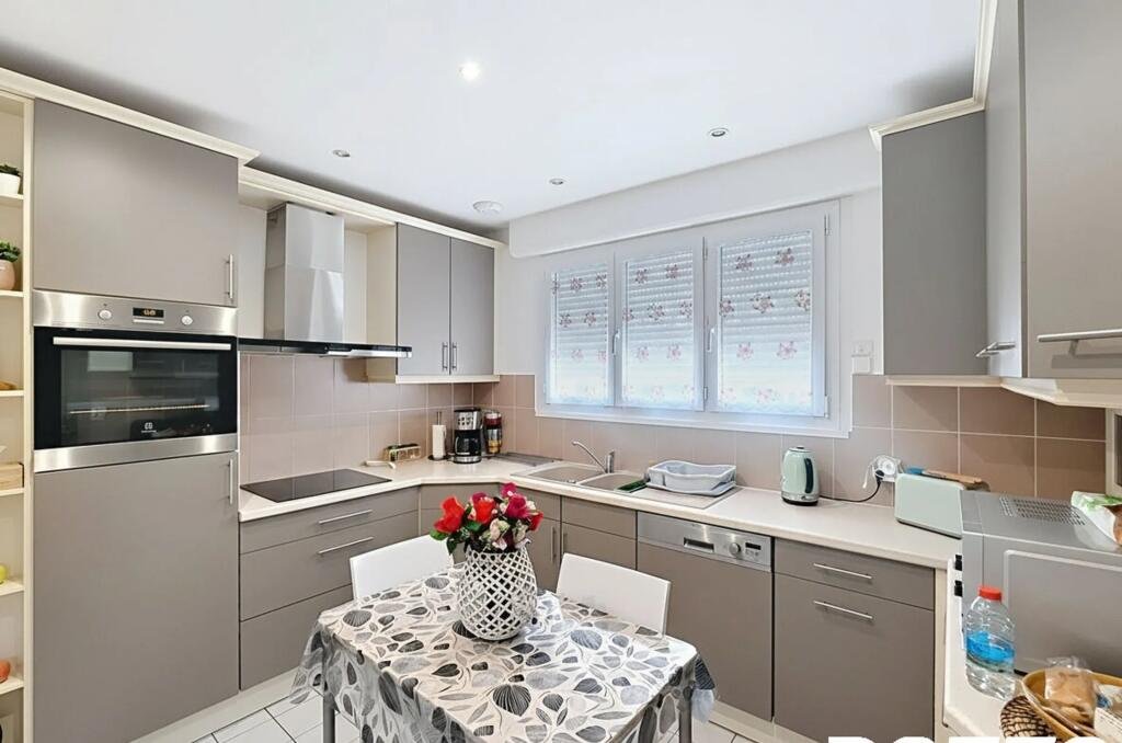 Maison à vendre, 2m², Soliers