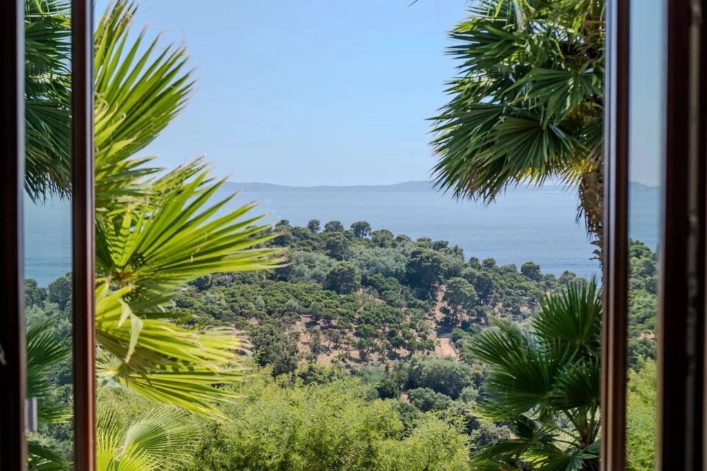 Maison à vendre, 6m², Rayol-Canadel-sur-Mer
