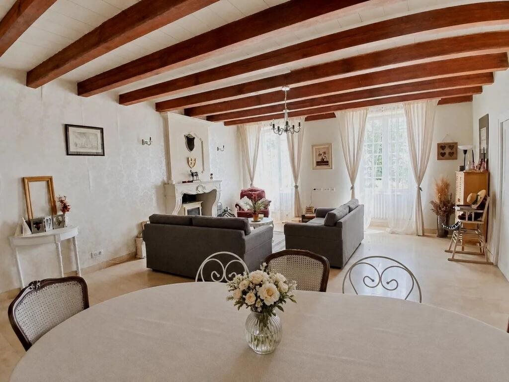 Maison à vendre, 207m², Beauvais-sur-Matha