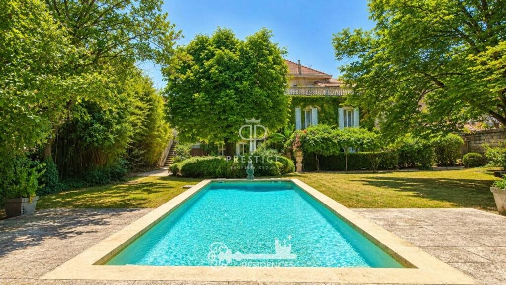 Maison à vendre, 343m², Uzès