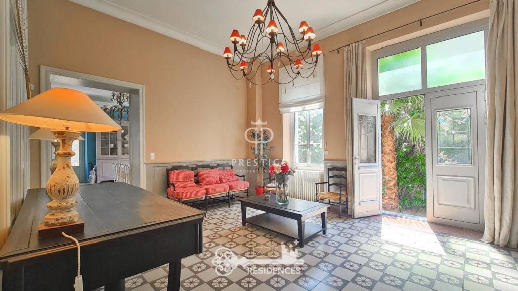 Maison à vendre, 343m², Uzès