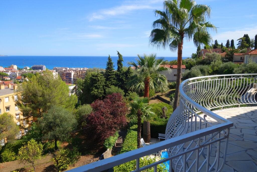 Maison à vendre, 250m², Roquebrune-Cap-Martin