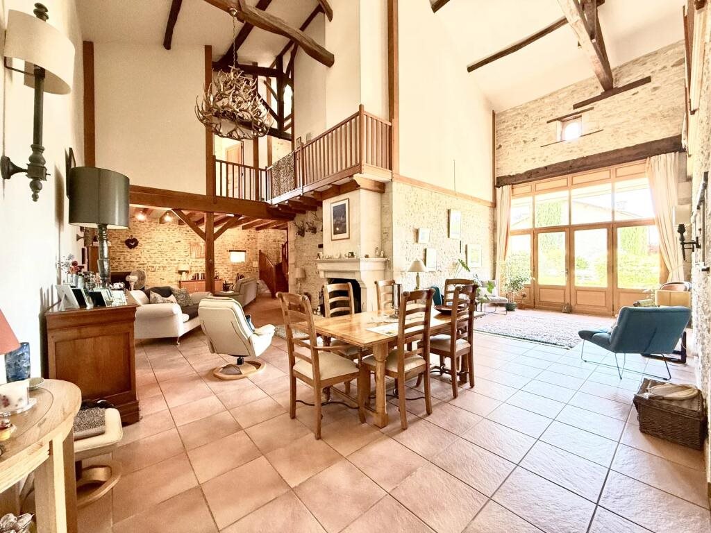Maison à vendre, 269m², Blanzay