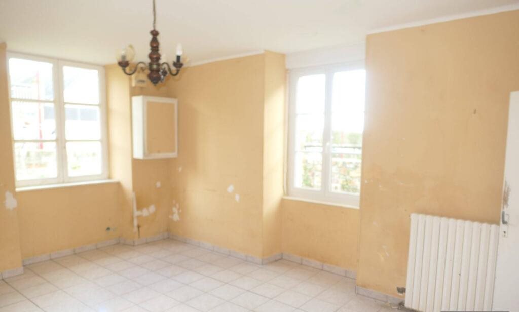 Maison à vendre, 3m², Brouains
