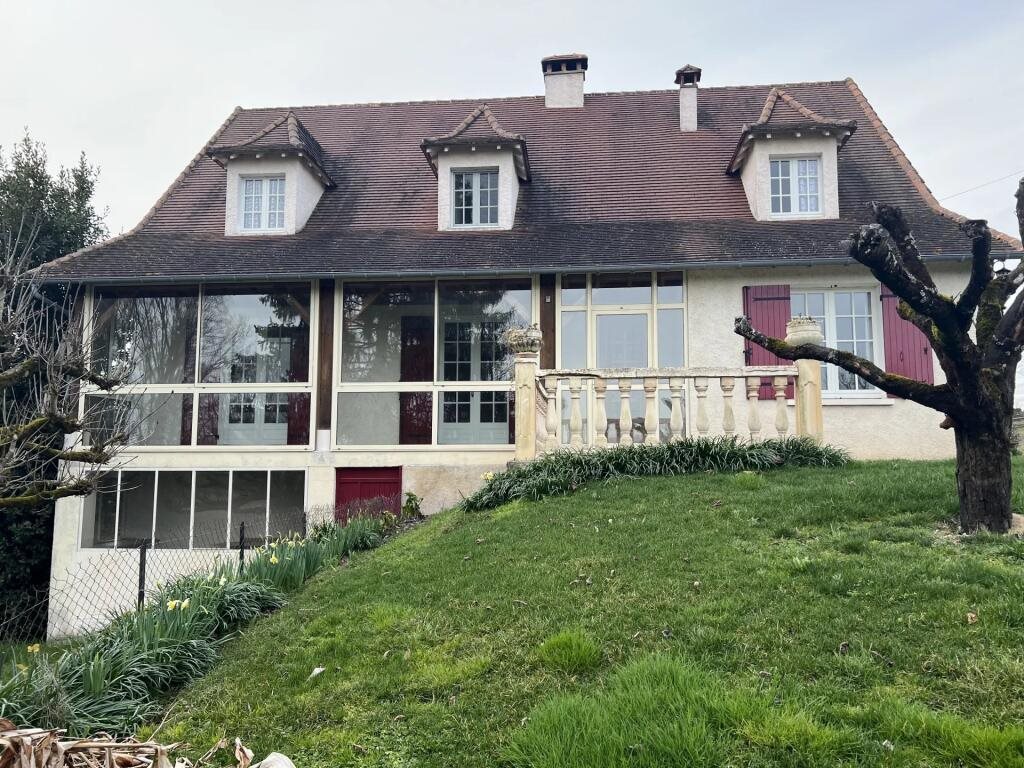 Maison à vendre, 196m², Verteillac