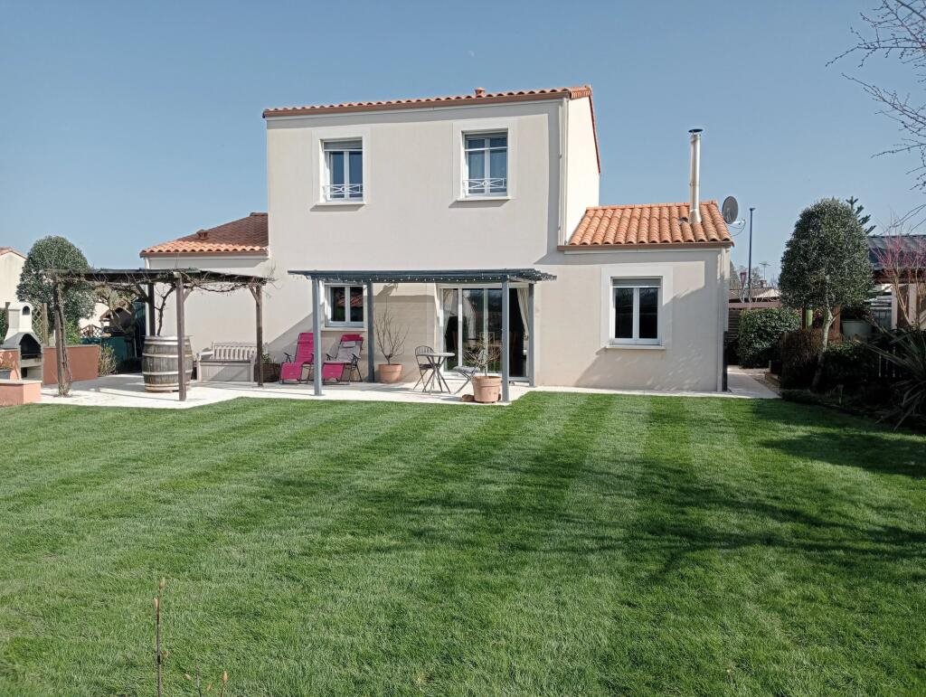 Maison à vendre, 107m², Saint-Maurice-le-Girard