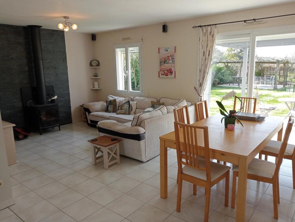 Maison à vendre, 107m², Saint-Maurice-le-Girard