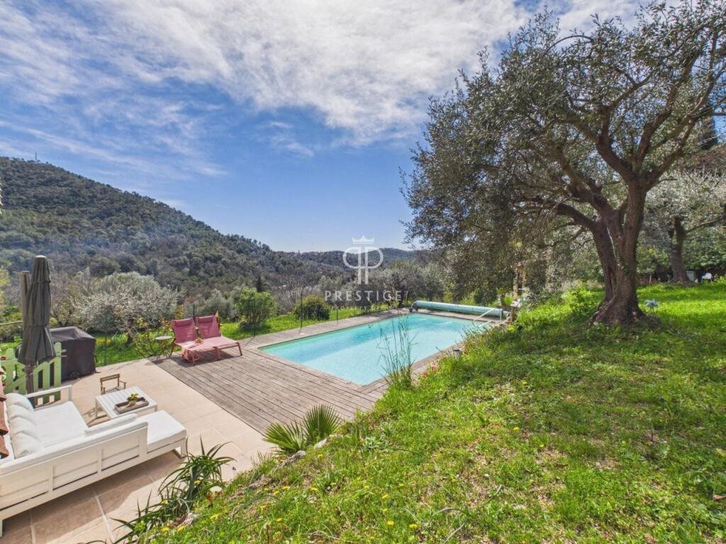 Maison à vendre, 136m², Bargemon