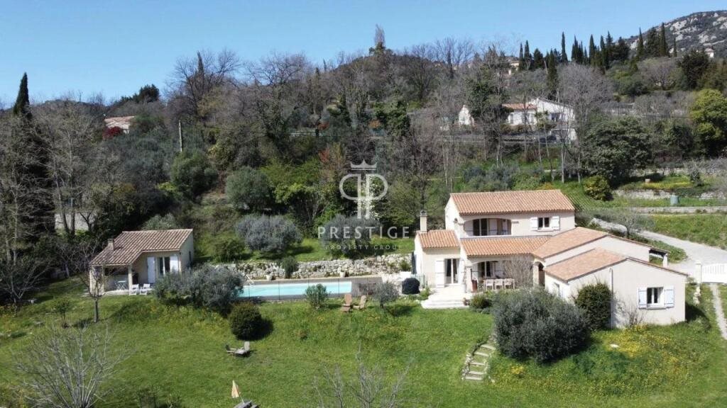 Maison à vendre, 136m², Bargemon