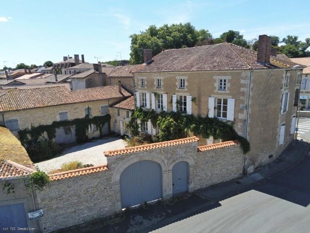 Maison à vendre, 5m², Champagne-Mouton