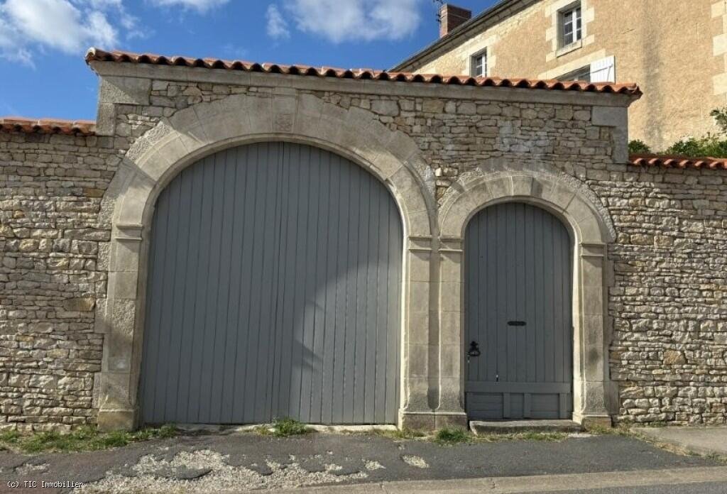 Maison à vendre, 5m², Champagne-Mouton