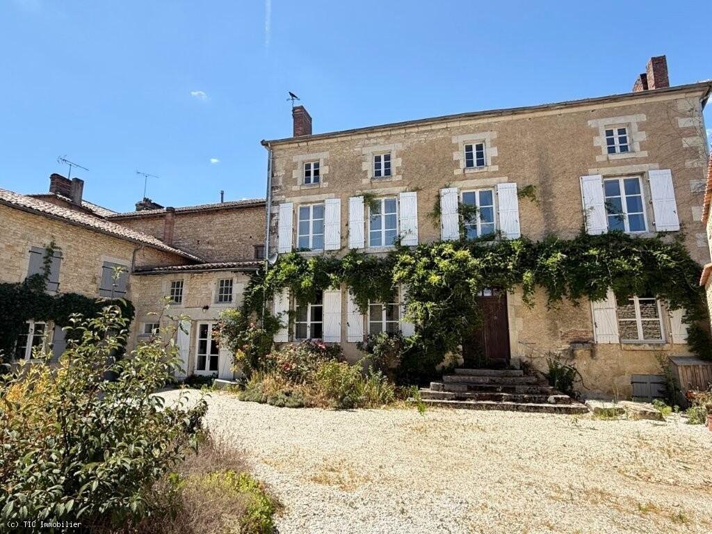 Maison à vendre, 5m², Champagne-Mouton