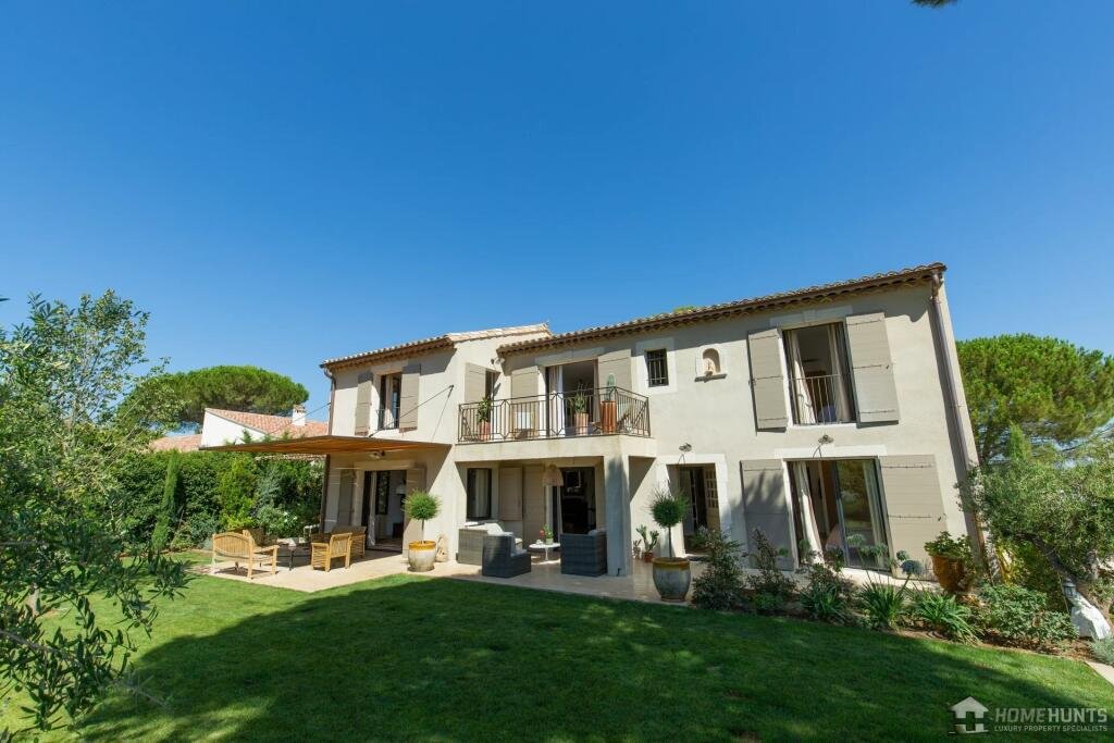 Maison à vendre, 4m², Eygalières