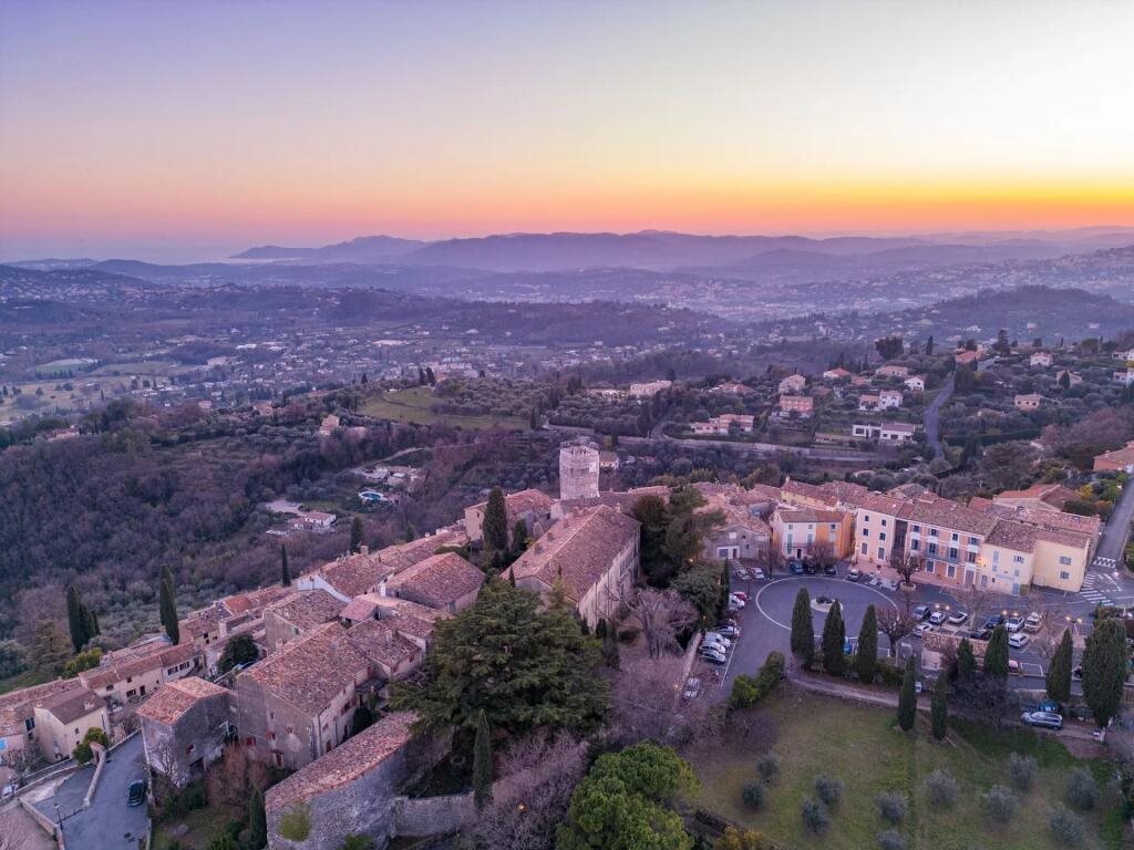 Maison à vendre, 2m², Châteauneuf-Grasse