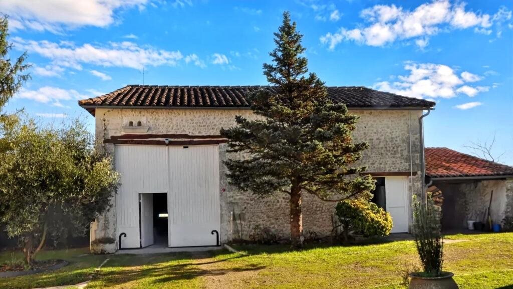 Maison à vendre, 180m², Aubeterre-sur-Dronne