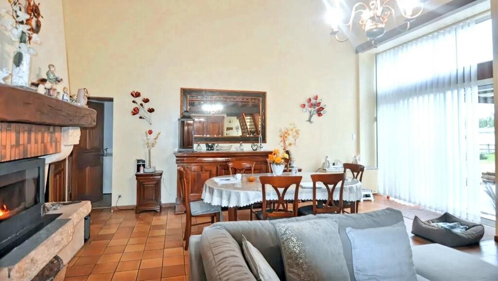 Maison à vendre, 180m², Aubeterre-sur-Dronne