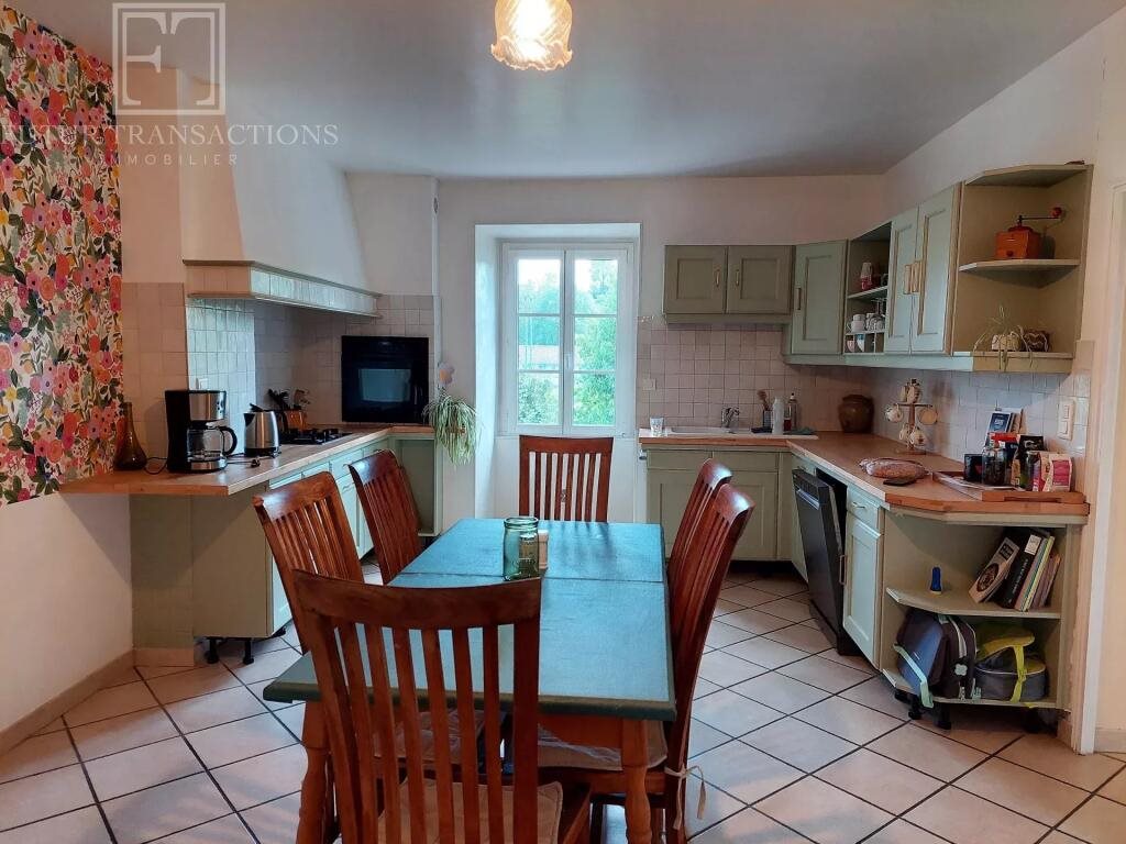Maison à vendre, 210m², Bourdeilles